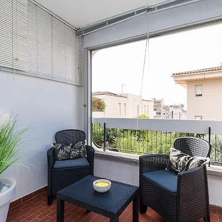 Appartement Beau Studio Avec Terrasse Ensoleillee - Proche *