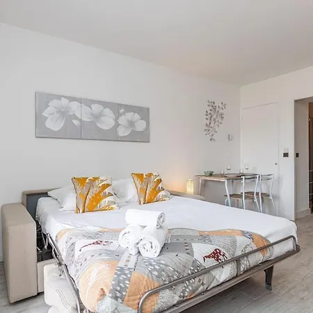 Appartement Beau Studio Avec Terrasse Ensoleillee - Proche *