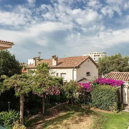 Beau Studio Avec Terrasse Ensoleillee - Proche Cagnes-sur-Mer